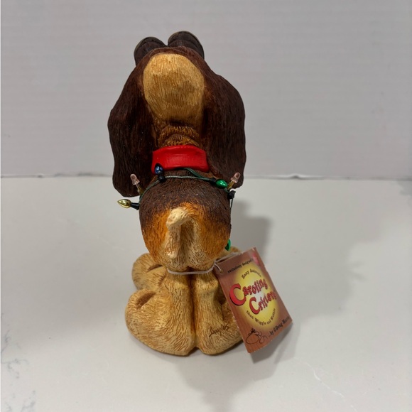 Zany Animals Berrie Dawg Caroling Critters Designed by Doug Harris - Works - Picture 3 of 5